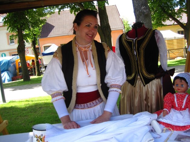 Daniela Ťapuchová z Novák sa zaslúžila o udržiavanie tradičných pletených techník 