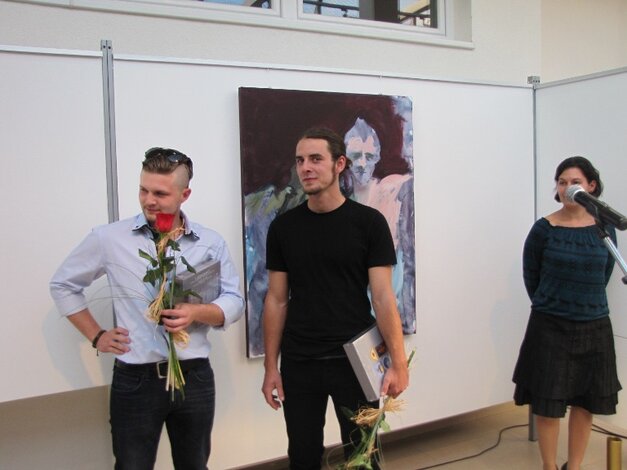 Vystavujúci mladí výtvarníci - Jakub Cmarko z Hradca a Samuel Kollárik zo Sebedražia