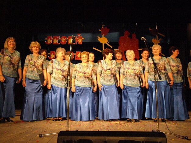 Ženský spevácky súbor Nádej z Partizánskeho: S piesňou po svete