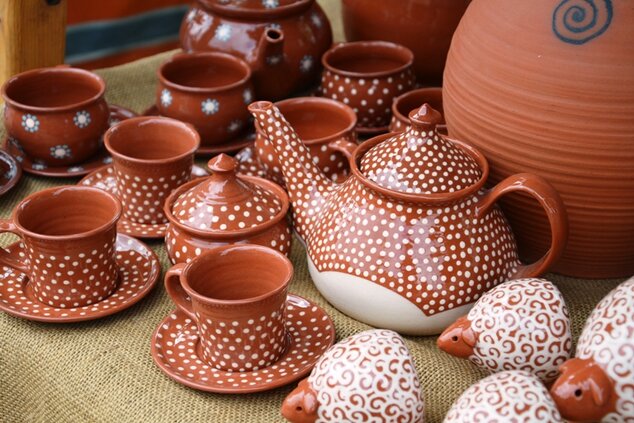 Výrobky keramikárky Izabely Chylovej
