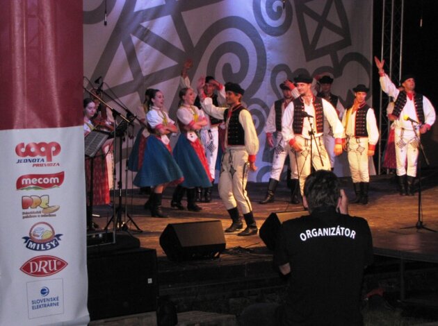 Vystúpenie folklórneho súboru Vagonár z Popradu (sobota 24. jún)