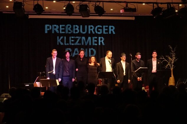 Úspešný koncert hudobného zoskupenia Preßburger Klezmer Band v Prievidzi