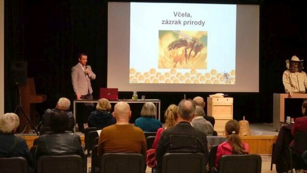 Prednáška Ing. Petra Baláka o včelárstve a význame včely medonosnej (22.9.2022)