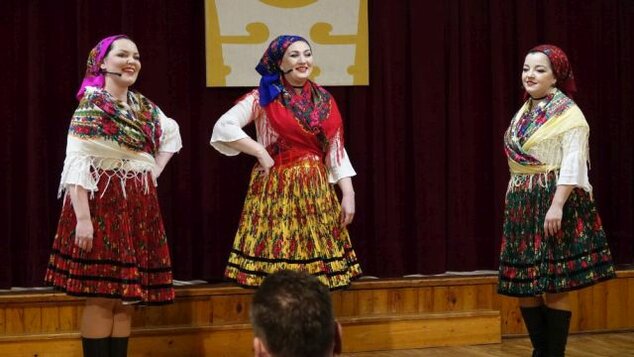 Hosť: rusínske ženské spevácke trio Rosa z Prešova