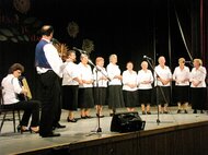 "Pásmo piesní a slova" - seniori z Čerenian (12.10.2013)