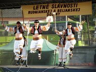 Hosť: folklórny súbor Karpaty z Bratislavy
