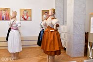 Výstava tradičných odevov zo zbierok Bibiány Krpelanovej 