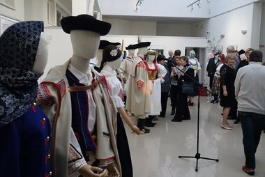 Vernisáž výstavy Byť si bližšie + koncert Brko Ensemble