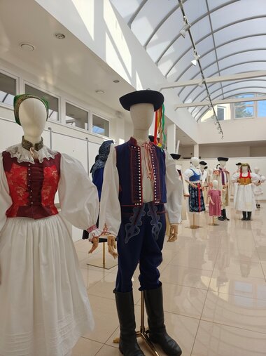 Vernisáž výstavy Byť si bližšie + koncert Brko Ensemble