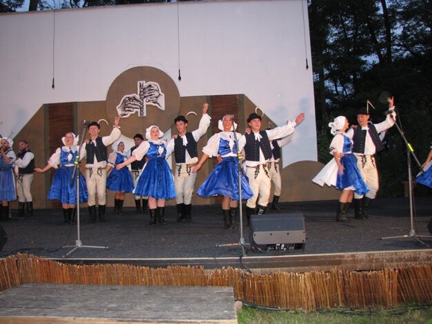 Folklórny súbor piesní a tancov Kopaničiar z Myjavy