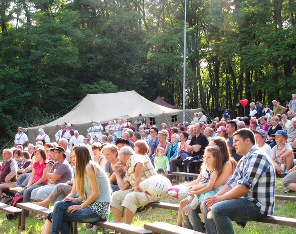 Príjemná atmosféra a hojná účasť na folklórnom festivale