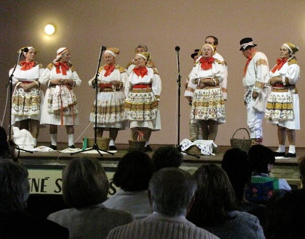 Vystúpenie folklórnej skupiny Strážovanka zo Zliechova