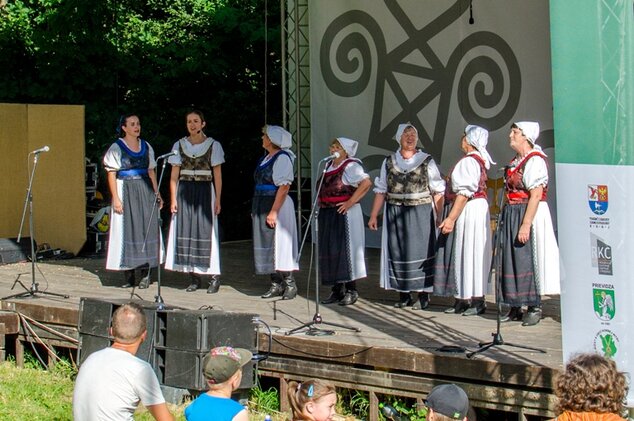 Vystúpenie FSk Boršina z Nitrianskych Sučian - Z jarmoku na jarmok