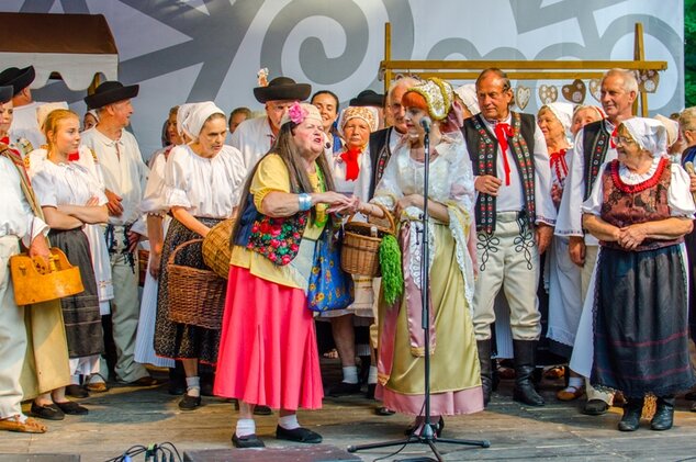 Na jarmok - spoločný program regionálnych folklórnych skupín