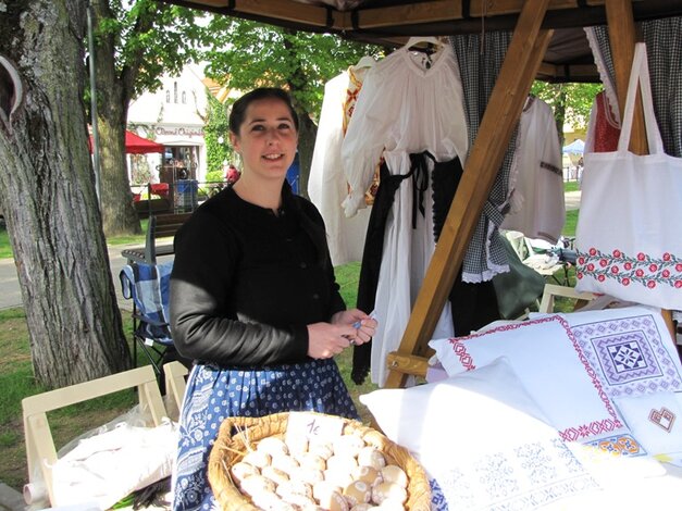 Bibiana Šimová z Nedožier-Brezian sa venuje vyšívaniu