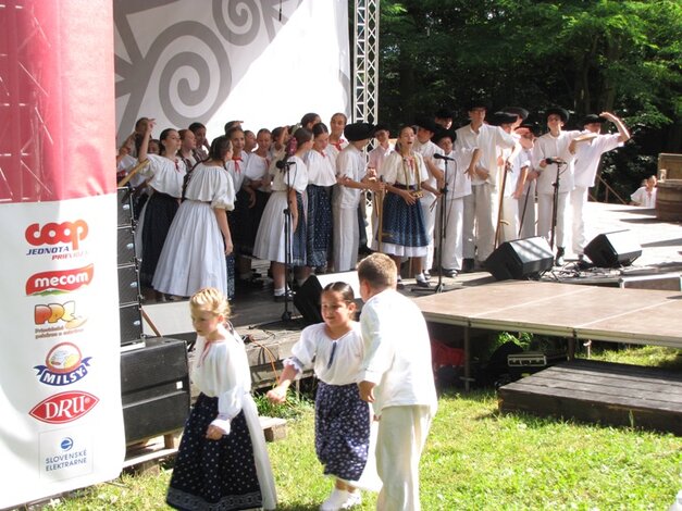 Veselože (program detských folklórnych súborov - piatok 23. jún)