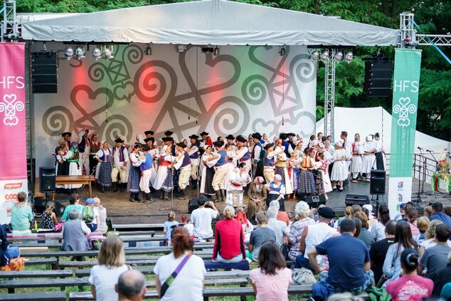 Stretnutie - program folklórnych skupín o liečiteľstve, mágii a porobeninách (29. 6. 2019 - druhý de