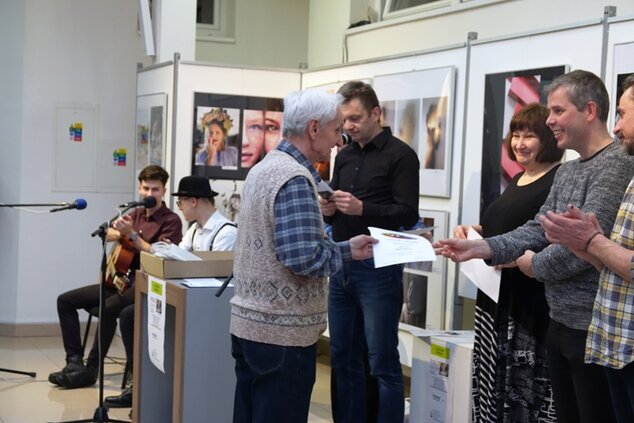 Oceňovanie víťazov v súťaži neprofesionálnych fotografov