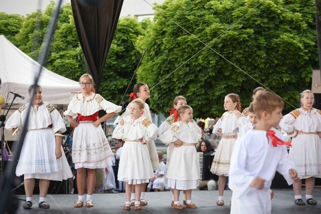 Veselože - program detských folklórnych súborov