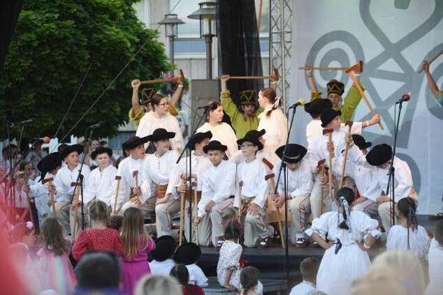 Veselože - program detských folklórnych súborov