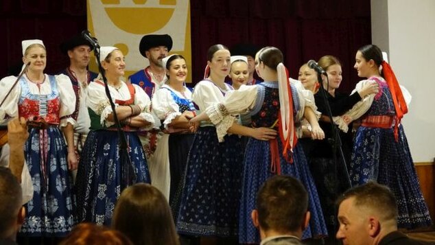 Vystúpenie domácej folklórnej skupiny Lubená z Poluvsia