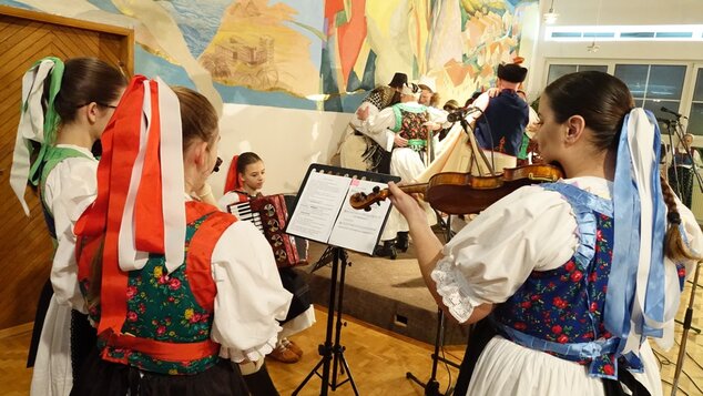 Folklórna skupina Rokôška z Nitrianskeho Rudna