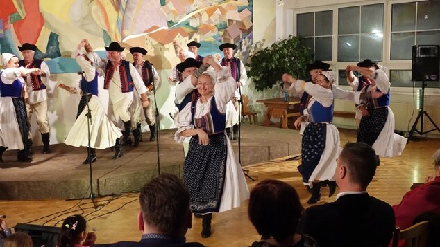 Folklórny súbor Senior Vtáčnik z Prievidze