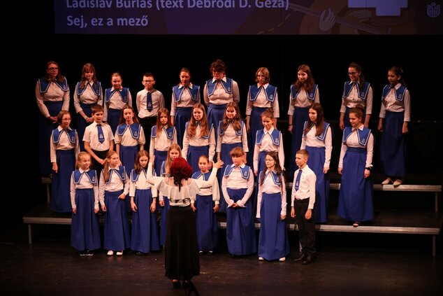 Galakoncert - Detský spevácky zbor "veľkých" Schola Mariana, Komárnoa 2024 - 09 dsz schola mariana komarno