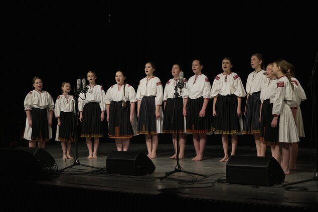 Dievčenská spevácka skupina Podžiaranček - Papradno