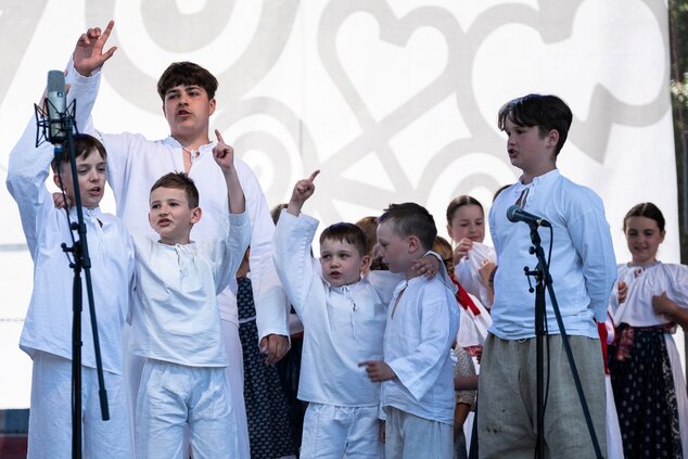 Veselože: program detských folklórnych súborov z hornej Nitry - Malá Lubená ©Samuel Kunik