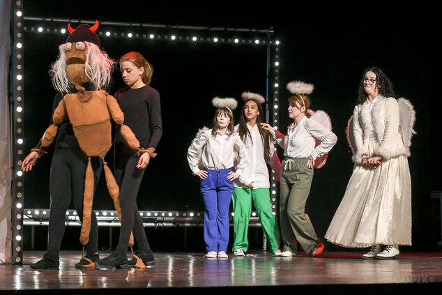 Divadlo A a Divadlo SHANTI, Prievidza: Príbeh alebo Nesieme vám novinu ©Milan Tarabčík