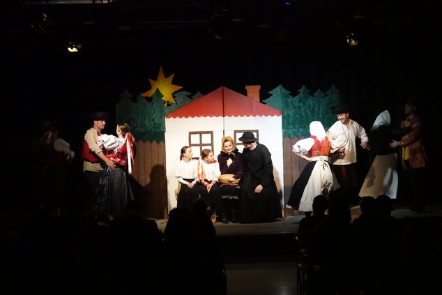 Divadlo Vyšehradné: Lavička