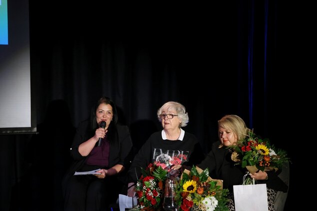 Program Roháčovské nostalgie – moderátorka Michaela Pastieriková, herečka Božidara Turzonovová a dcéra Jána Roháča Kateřina Kergalová (9.10.) ©Vladimír Štrbík 2026