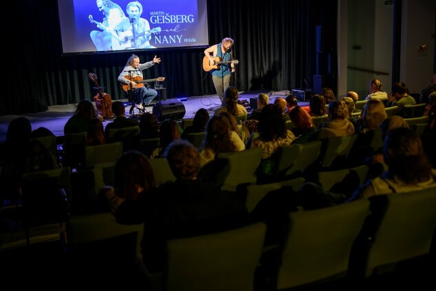 Vydarený koncert Martina Geišberga a Nanyho Hudáka v Prievidzi ©Juraj Bednárik