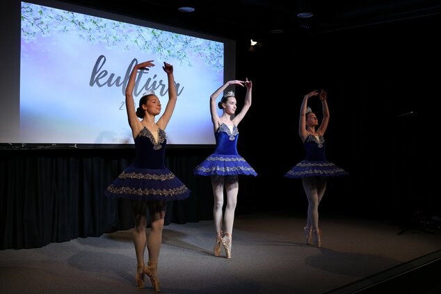 Baletky z Baletnej akadémie pri SZUŠ Prievidza ©Vladimír Štrbík www.codnes.sk