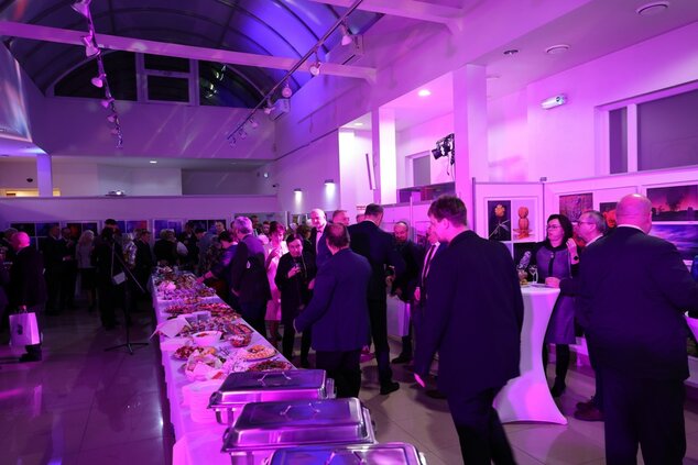 Recepcia ©Vladimír Štrbík www.codnes.sk