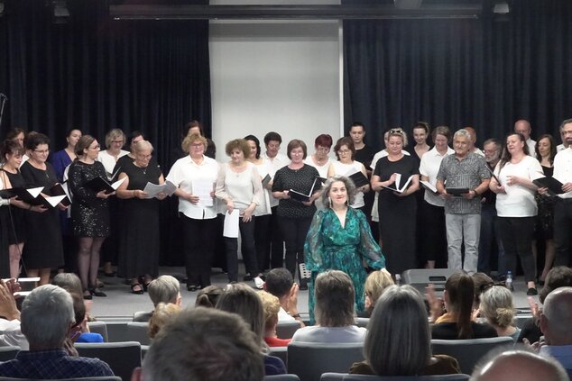 Záverečný koncert – dirigentka Veronika Veverková