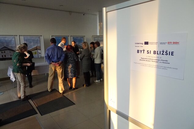 Výstava Byť si bližšie v rámci projektu Byť si bližšie