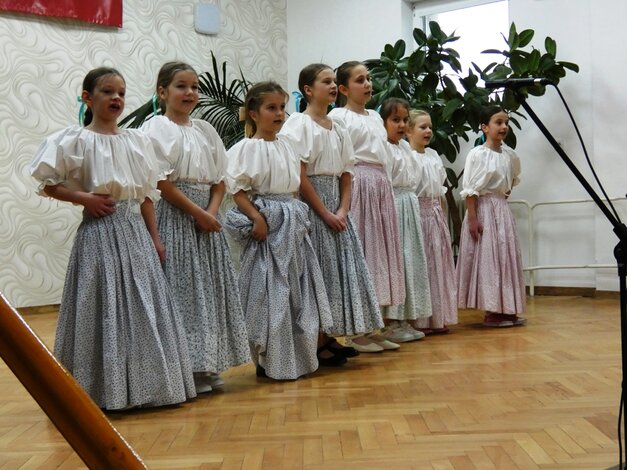 Deti zo základnej školy v Nitrianskom Pravne