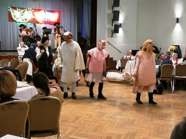 Sprievod tradičných masiek