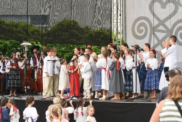 Veselože - program detských folklórnych súborov-Malá Lubená