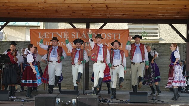 Folklórny súbor Zobor z Nitry