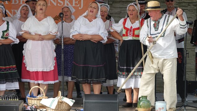 Folklórna skupina Lieska z Liešťan