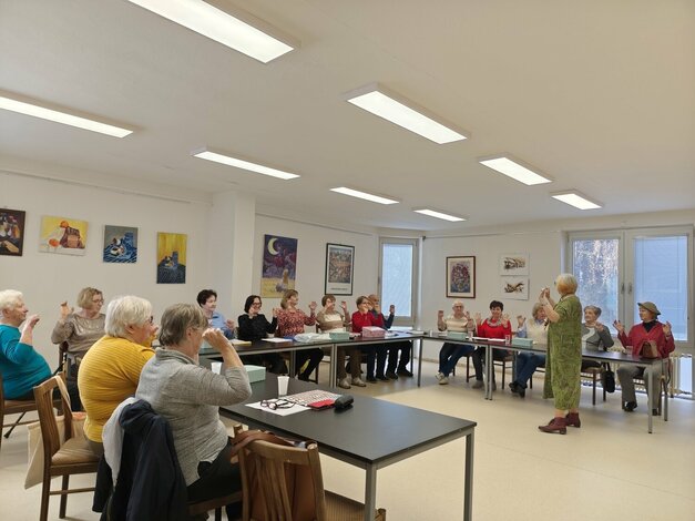 Výstava „spomienky v kufríku“ - 584754587_1310560907767086_7675730662601914814_n