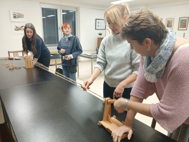 Zimné večery – cigánske tkanice - WhatsApp Image 2025-11-24 at 10.52.54