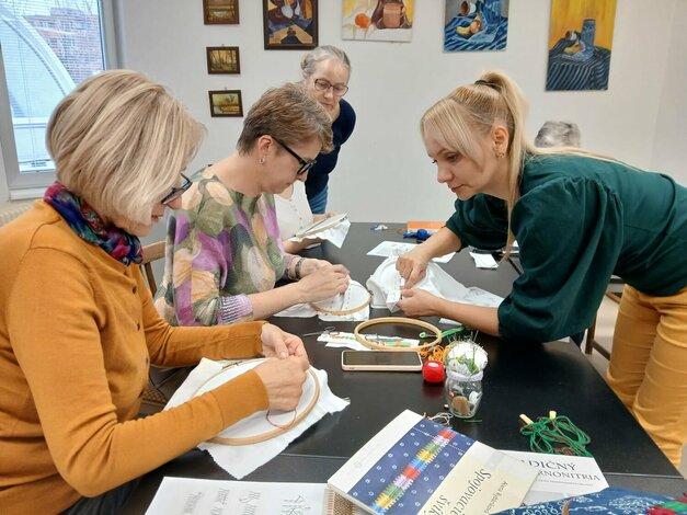 Zimné večery – spojovacie švíky - ZV - spoj svik 8