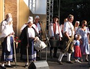 Vystúpenie folklórnej skupiny... v rámci programu "Stretnutie"