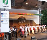 Vystúpenie folklórneho súboru Vtáčnik Prievidza