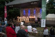 Naši jubilanti - medailón jubilujúcich folklórnych skupín Hájiček (Chrenovec-Brusno) - 40. výr. vzni