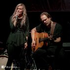 Jana Krištof Lehotská - vokál a gitarista Peter Dechet